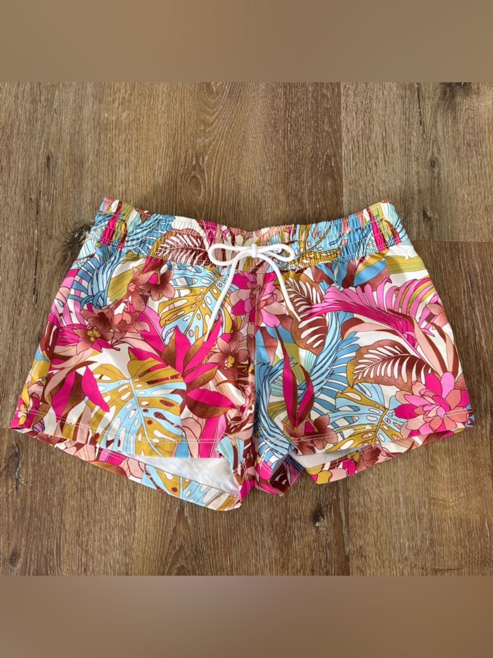 NWOT Hurley Multi Colored Tropical Flower Board Shorts Size: XS| Summer, Beach
